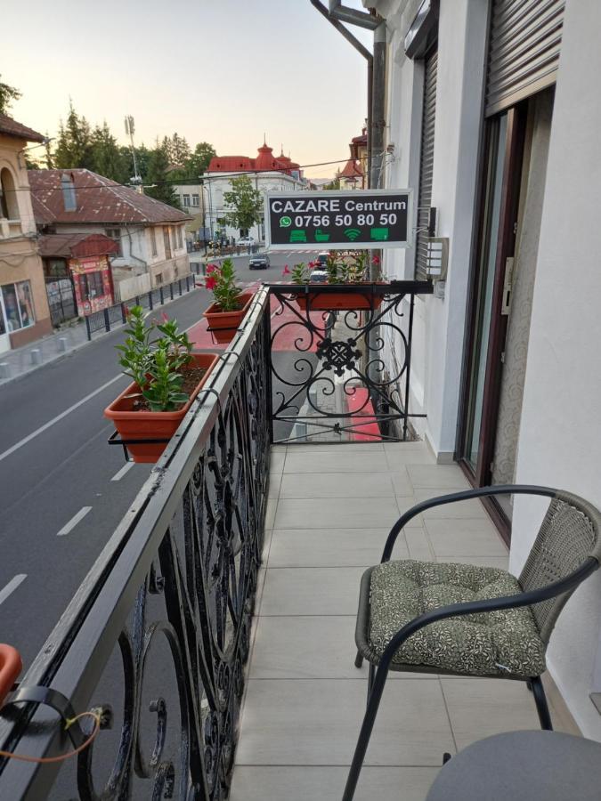 Cazare Centrum Curtea de Argeş Exterior foto